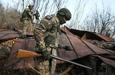 'Россия армиясида жанг қилган ўзбекистонлик эркак қамалди'ning rasmi