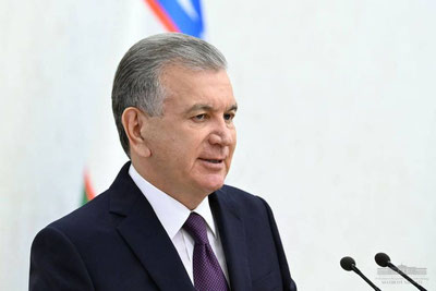 'Президентининг тегишли фармонлари билан Равшан Гулямов, Обид  Хакимов, Азиз Магрупов янги лавозимга тайинланди'ning rasmi
