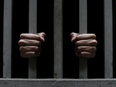 'Ўзбекистонда 11 ойда пора олган 114 киши қамалди'ning rasmi