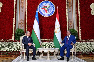 'Президент Шавкат Мирзиёев Тожикистон етакчиси билан музокара ўтказди'ning rasmi