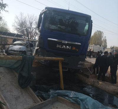 Image of 'A truck hit a gas pipeline in Parkent district.'
