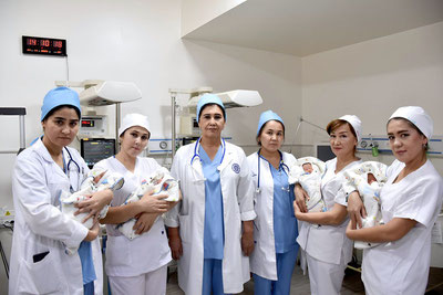 Image of 'In front of Karshi, 4 twin girls were born.'
