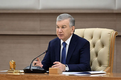 '“Аҳолини кредитга мажбурлаяпти”. Мирзиёев икки ҳокимни нега ишдан олганини айтди'ning rasmi