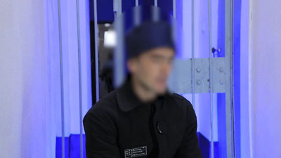 'Мавжуд бўлмаган автомобилларни миллиардлаб сўмга сотган эркакка ҳукм ўқилди'ning rasmi