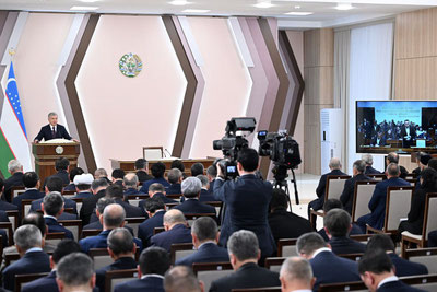 'Бу маблағлар инфратузилмани яхшилаш орқали камбағаллик ва ишсизликни 2 карра қисқартиришга хизмат қилиши шарт — Президент'ning rasmi