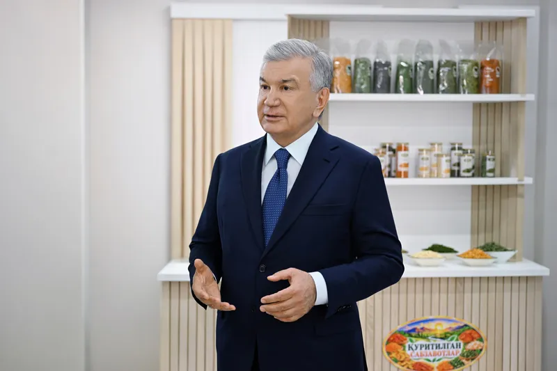 'Президент Қашқадарёда мева-сабзавотларни қайта корхона фаолияти билан танишди'ning rasmi